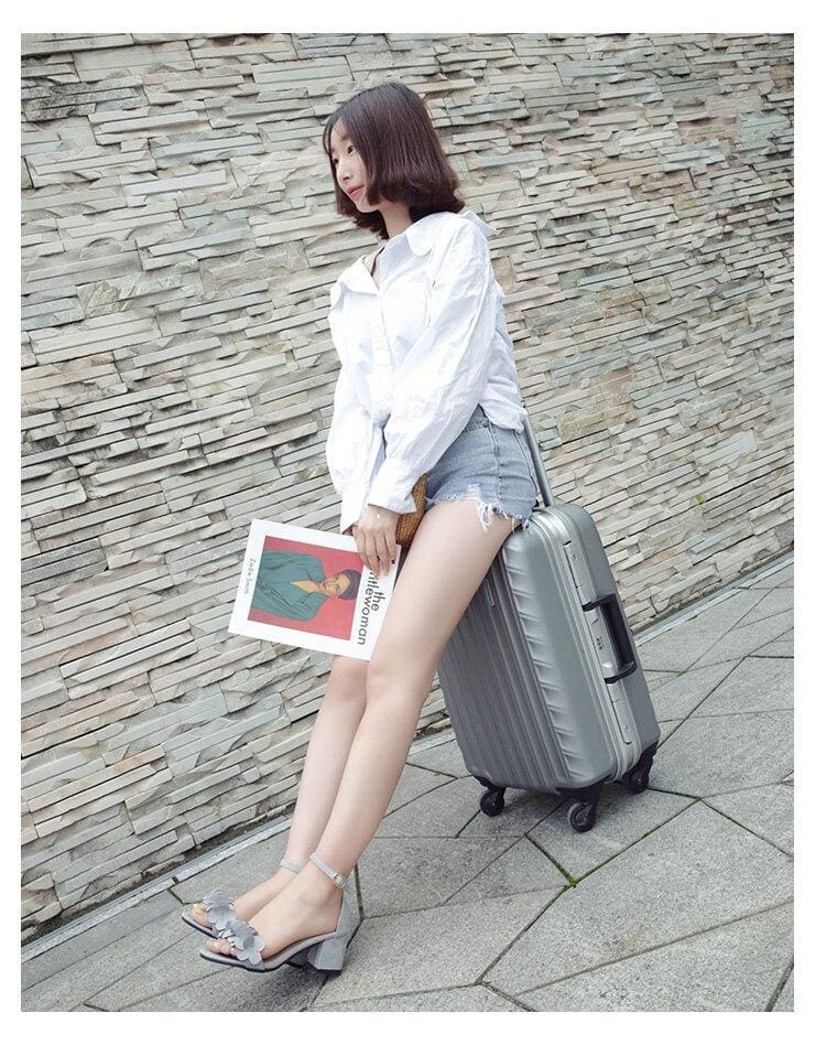 Woman Flock Gladiator Sandals Flower Sandals Square heel Women Sandals