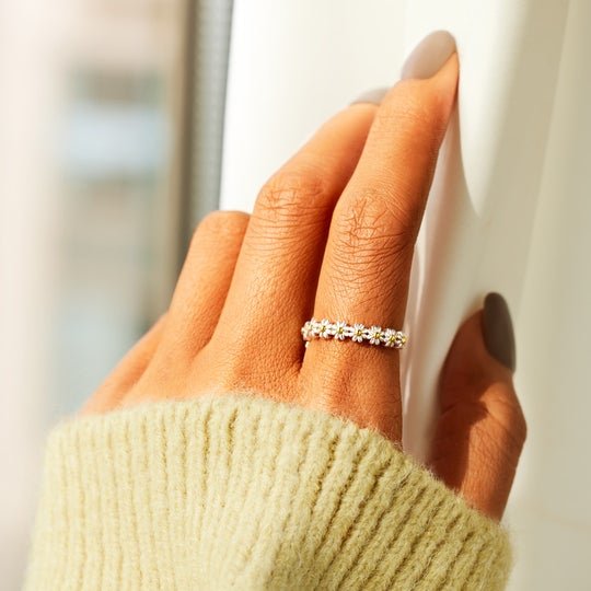 DAISY RING - Gift For Loved One